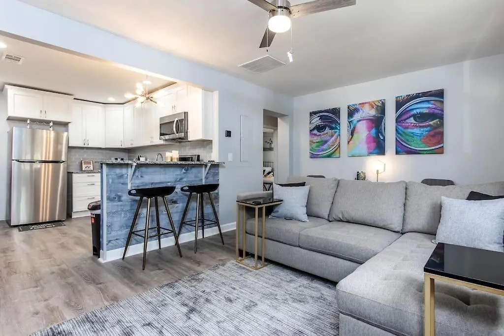 West End Bungalow Perfect To Work, Play, & Escape-1