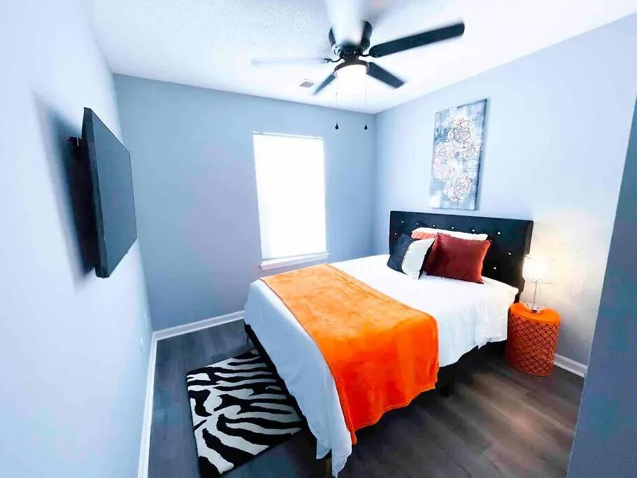 New! Casa Eleven22 Just Minutes From Airport-1