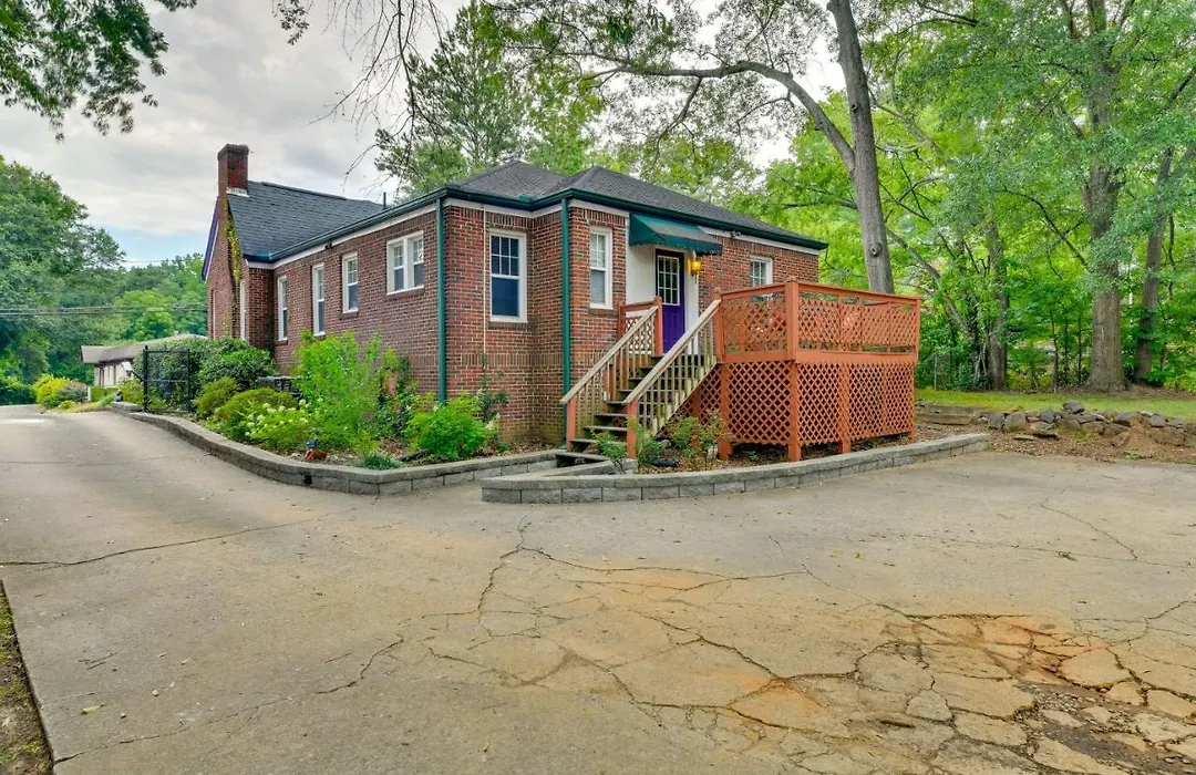 Atlanta Home With Deck 6 Mi To Downtown!-1