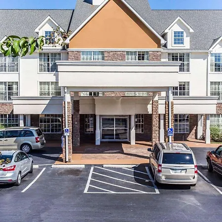 Comfort Inn & Suites Ballpark Area-2