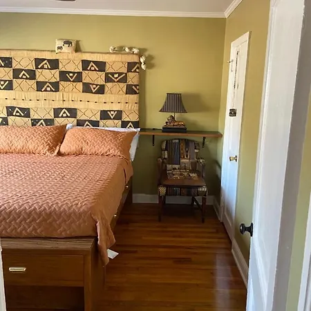 Cozy Comfortable Private Bedrooms-2