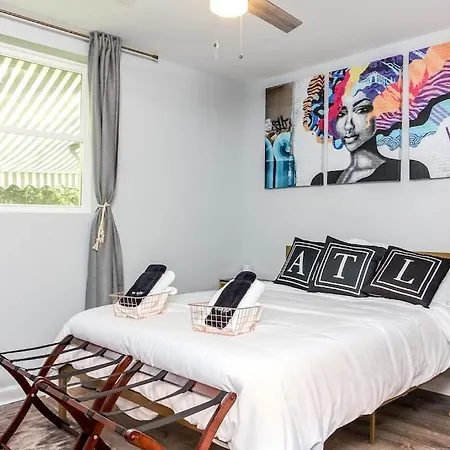 West End Bungalow Perfect To Work, Play, & Escape-3