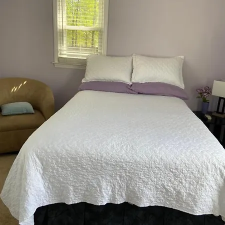 Cozy Comfortable Private Bedrooms-3