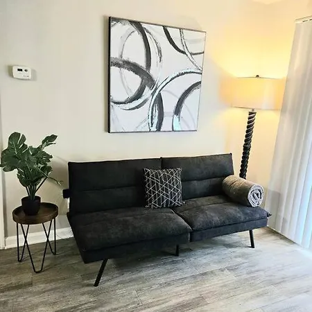 Midtown Gem-2