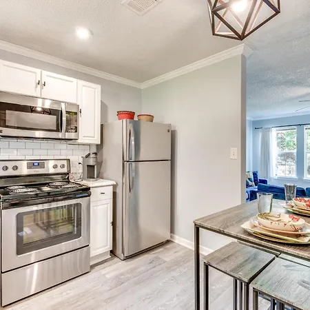 Convenient Atl Home W/ Yard, 6 Mi To Mercedes-Benz-3