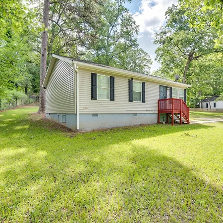 Convenient Atl Home W/ Yard, 6 Mi To Mercedes-Benz-2